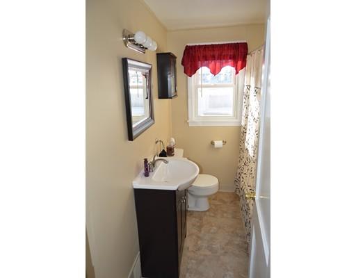 80 Leitch St, Springfield, MA 01109 photo 6