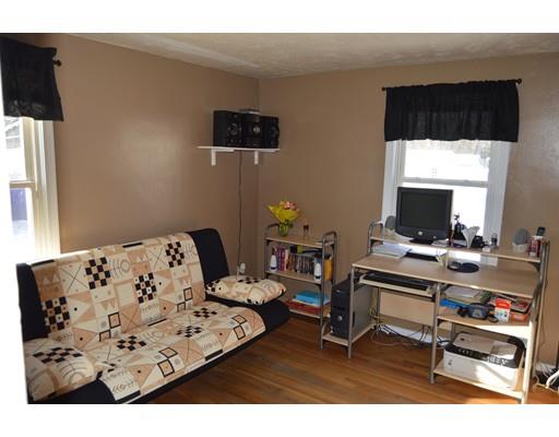 80 Leitch St, Springfield, MA 01109 photo 7