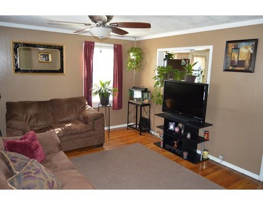 80 Leitch St, Springfield, MA 01109 photo 5