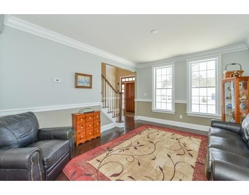 27 Mill Brook Ave, Walpole, MA 02081 photo 13