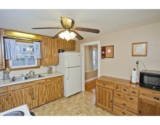 64 Vail St, Springfield, MA 01118 photo 6