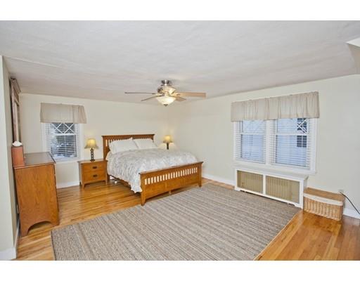 64 Vail St, Springfield, MA 01118 photo 13