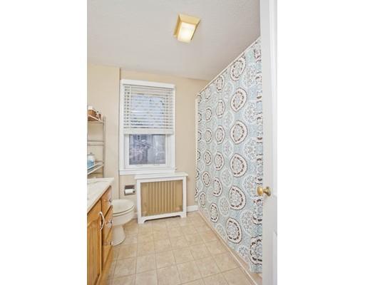 64 Vail St, Springfield, MA 01118 photo 12