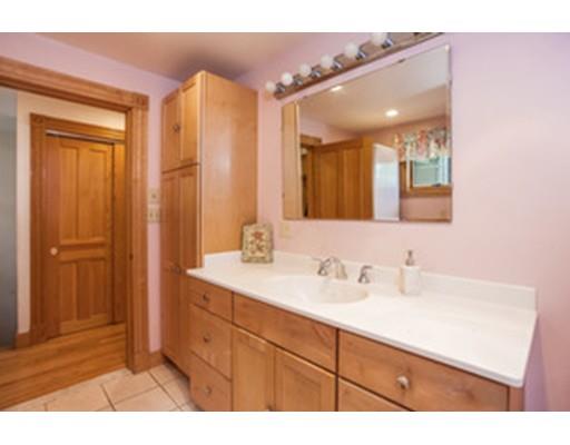 580 State St, Hanson, MA 02341 photo 13