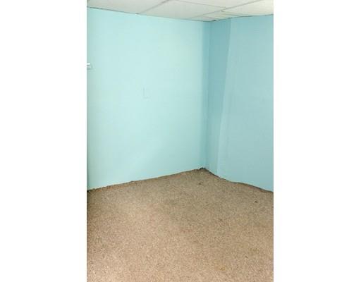 47 Stanton St, Worcester, MA 01605 photo 15