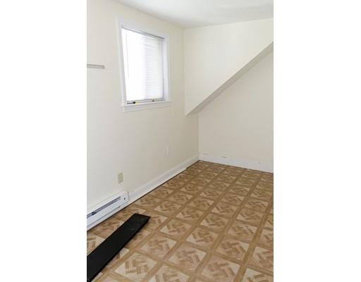 47 Stanton St, Worcester, MA 01605 photo 10