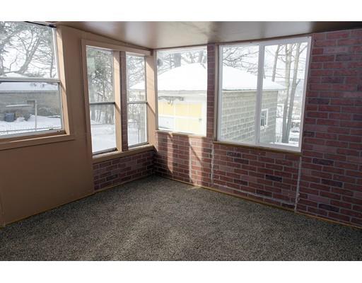 47 Stanton St, Worcester, MA 01605 photo 18