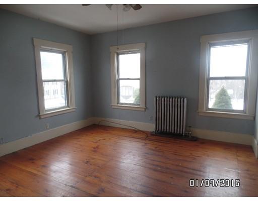 94 Maple St, Gardner, MA 01440 photo 2
