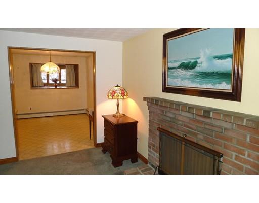 4 Donegal Rd, Peabody, MA 01960 photo 11
