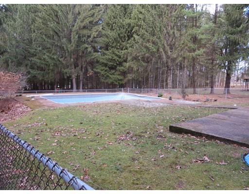 5 N Hillside Rd, South Deerfield, MA 01373 photo 3