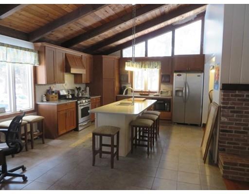 5 N Hillside Rd, South Deerfield, MA 01373 photo 8