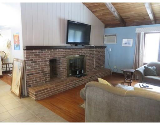 5 N Hillside Rd, South Deerfield, MA 01373 photo 4