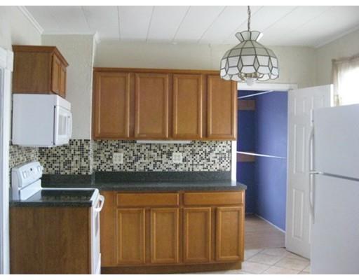 10 Myrtle St, Chicopee, MA 01013 photo 9
