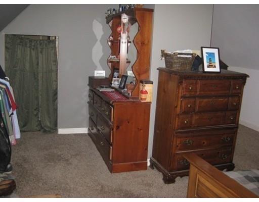10 Myrtle St, Chicopee, MA 01013 photo 17