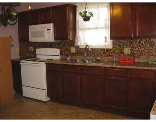 10 Myrtle St, Chicopee, MA 01013 photo 3