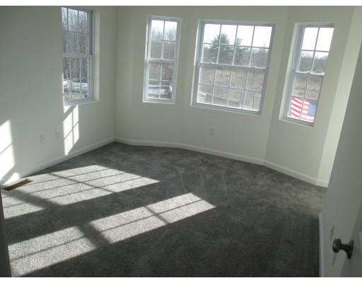 56 Ecklund Dr, Lowell, MA 01852 photo 6