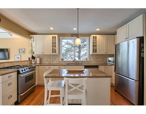 36 Bertram St, Beverly, MA 01915 photo 12