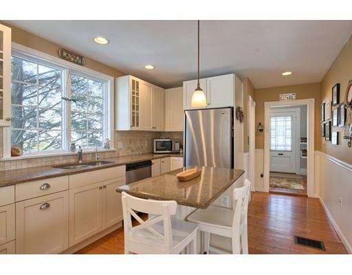 36 Bertram St, Beverly, MA 01915 photo 11