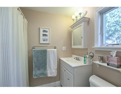 36 Bertram St, Beverly, MA 01915 photo 15