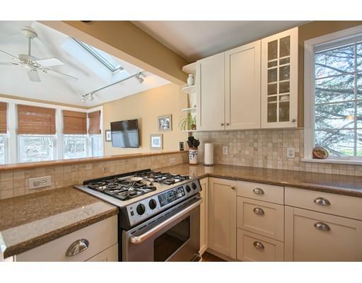 36 Bertram St, Beverly, MA 01915 photo 13