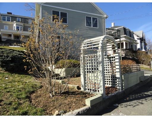 44 Summer St, Gloucester, MA 01930 photo 2