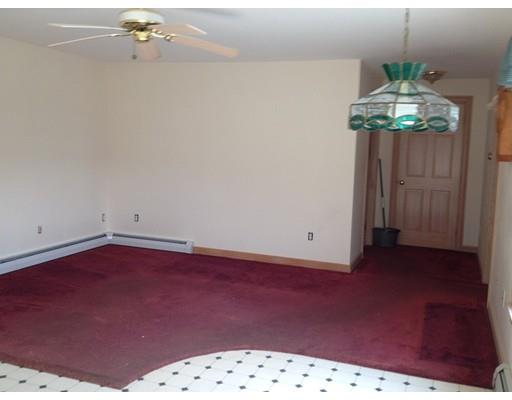 82 E Main St, Gloucester, MA 01930 photo 9