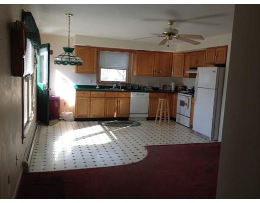 82 E Main St, Gloucester, MA 01930 photo 8