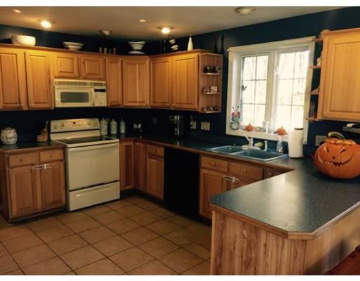 227 Webster St, Hudson, NH 03051 photo 10