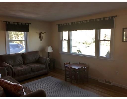 32 Smith St, Attleboro, MA 02703 photo 4