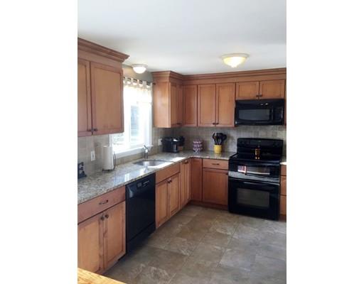 32 Smith St, Attleboro, MA 02703 photo 5