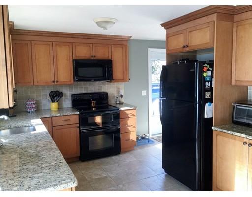 32 Smith St, Attleboro, MA 02703 photo 6