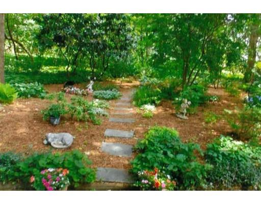 59 Locust Ln, Needham, MA 02492 photo 2