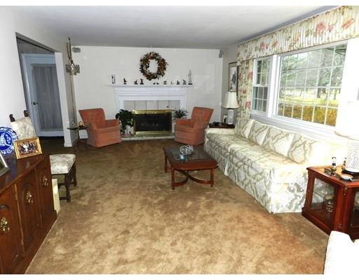 59 Locust Ln, Needham, MA 02492 photo 9