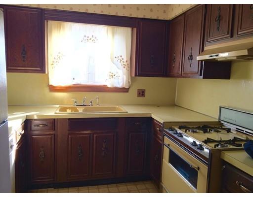134 Mccloskey St, Fall River, MA 02723 photo 8