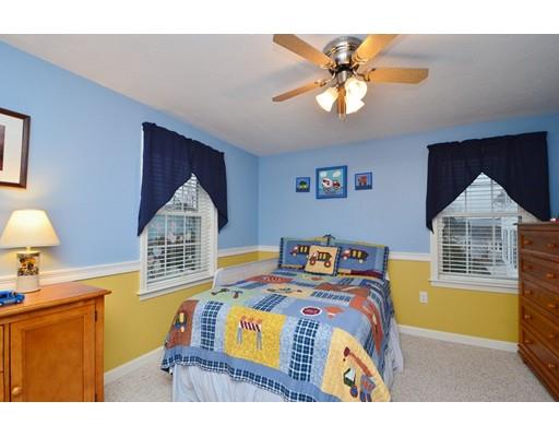 2 Hilma St, Worcester, MA 01606 photo 9