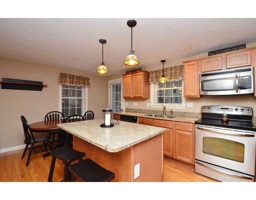 2 Hilma St, Worcester, MA 01606 photo 4