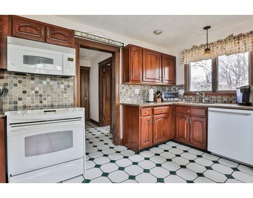 42 Conant St, Danvers, MA 01923 photo 9