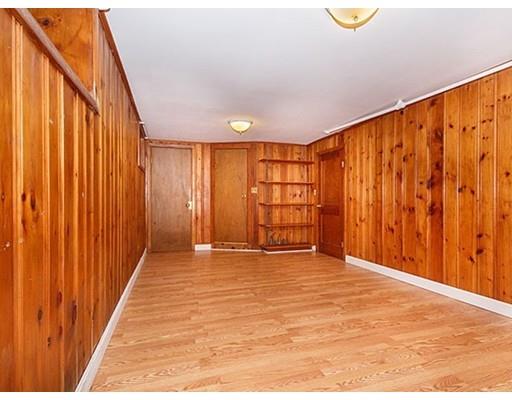 28 Upton St, Quincy, MA 02169 photo 9