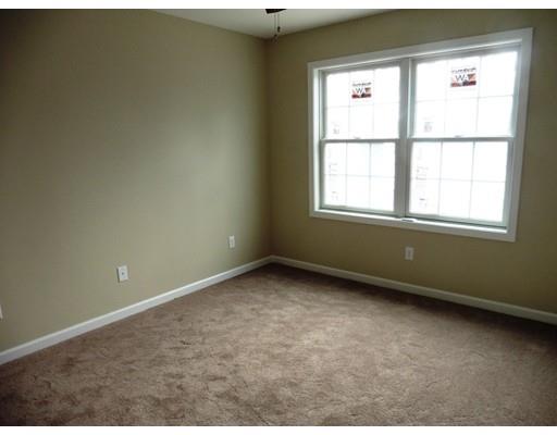 82 Savoy Ave, Springfield, MA 01104 photo 14