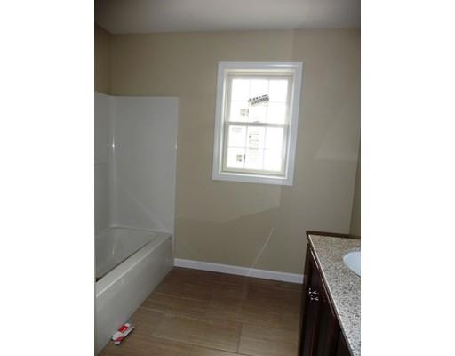 82 Savoy Ave, Springfield, MA 01104 photo 13