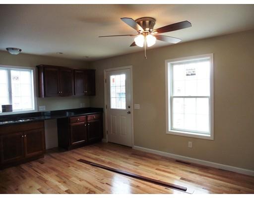 82 Savoy Ave, Springfield, MA 01104 photo 5