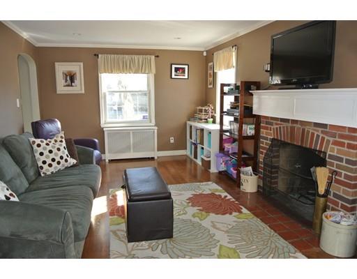 107 Whitmarsh Ave, Worcester, MA 01606 photo 9
