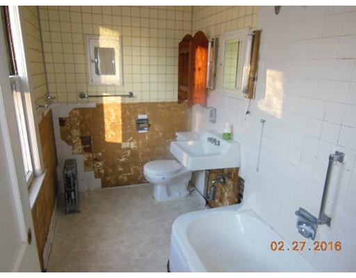 723 White St, Springfield, MA 01108 photo 13