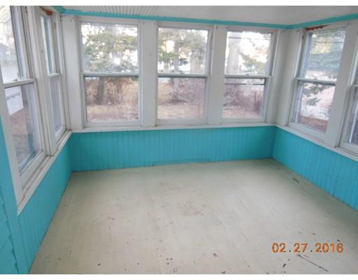 723 White St, Springfield, MA 01108 photo 8