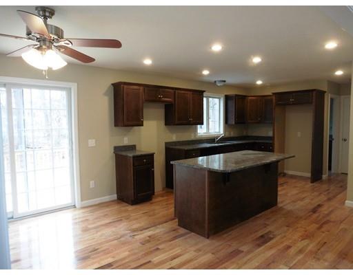 104 Lamont, Springfield, MA 01119 photo 4