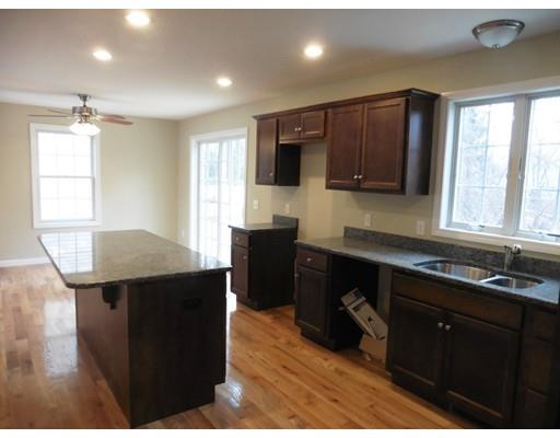 104 Lamont, Springfield, MA 01119 photo 3