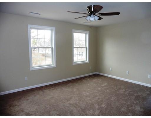104 Lamont, Springfield, MA 01119 photo 12