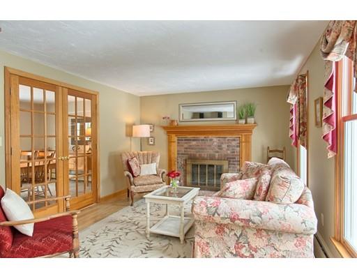 21 Laurelwoods Dr, Townsend, MA 01474 photo 12