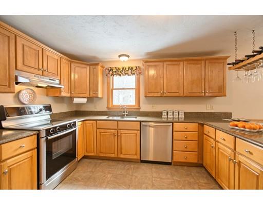 21 Laurelwoods Dr, Townsend, MA 01474 photo 8