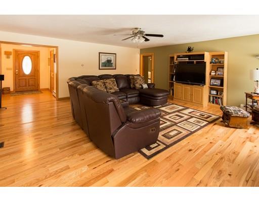2147 Greenwich Rd, Hardwick, MA 01037 photo 6